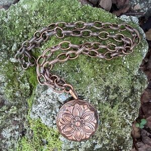 Vintage Copper Flower Locket Pendant Necklace patina 14” drop rare find